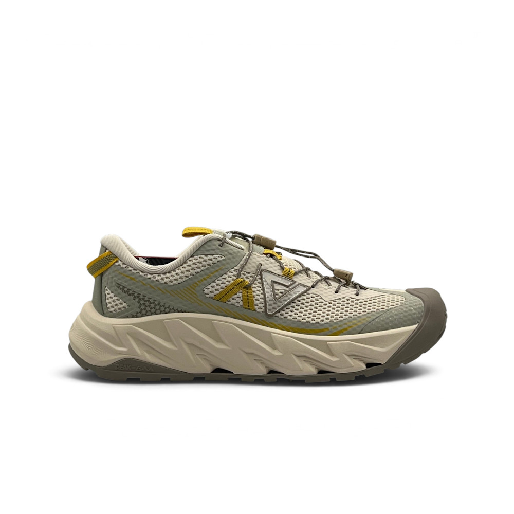 OUTDOOR SHOES