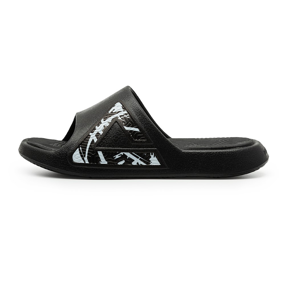 Sports slippers
